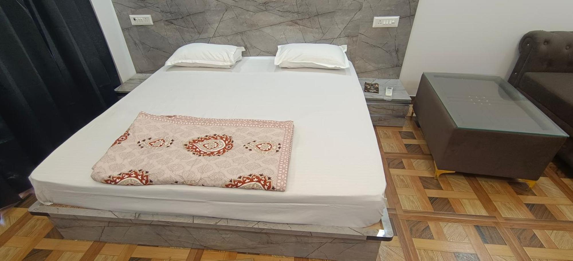Aarohi Studio Hotels Ghaziabad Zewnętrze zdjęcie
